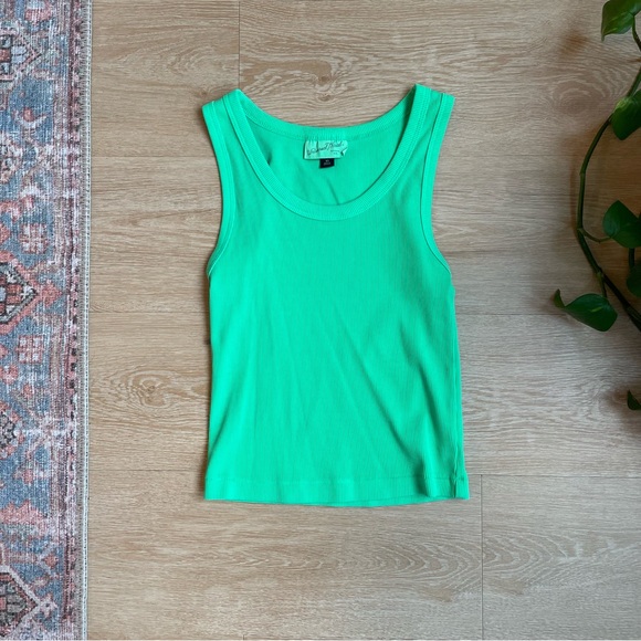 Universal Thread Green Fitted Tank Top - Picture 1 of 3
